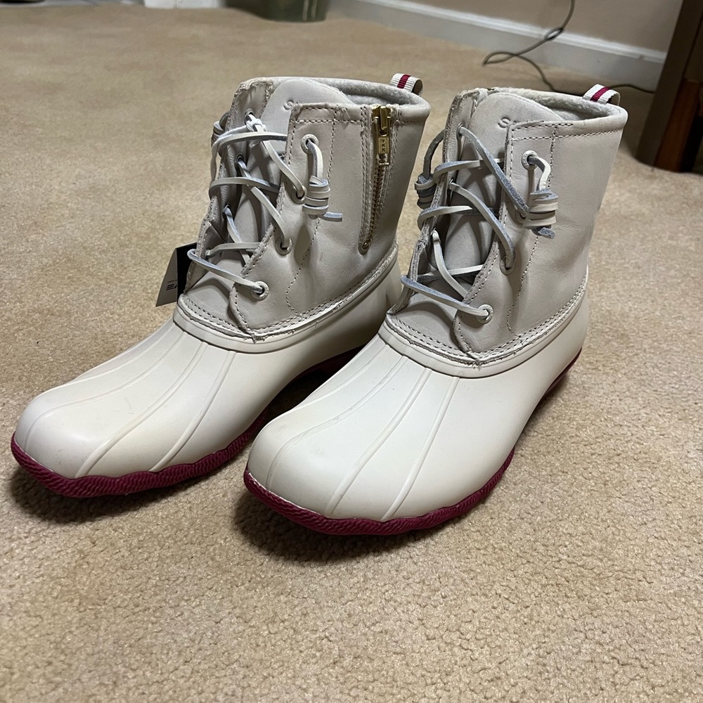 Sperry boots pink and white NWT